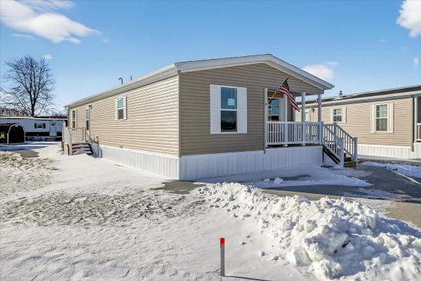 2025 Fairmont 19 430LE24603A  Home