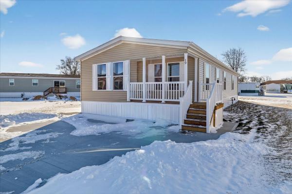 2025 Fairmont 19 430LE24603A  Home