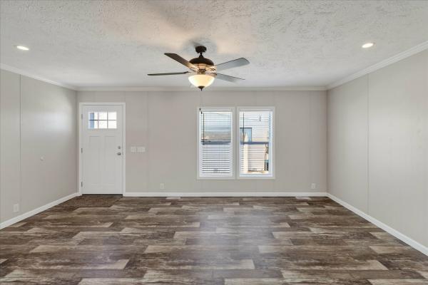 2026 SKYLINE 80 d614  Home