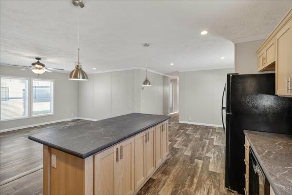 2026 SKYLINE 80 d614  Home