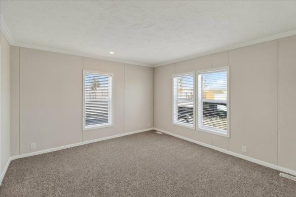 2026 SKYLINE 80 d614  Home