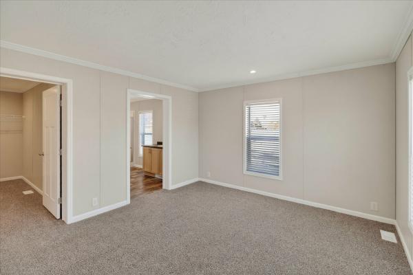 2026 SKYLINE 80 d614  Home