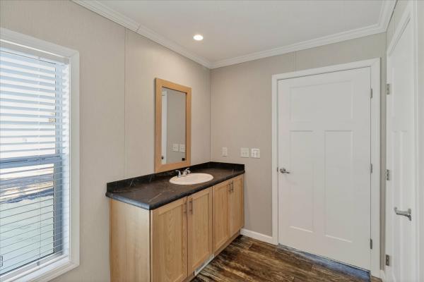 2026 SKYLINE 80 d614  Home