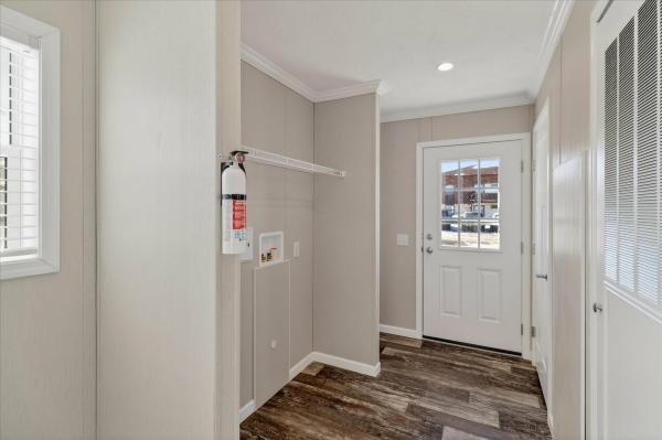 2026 SKYLINE 80 d614  Home