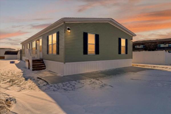 2026 SKYLINE 80 d614  Home