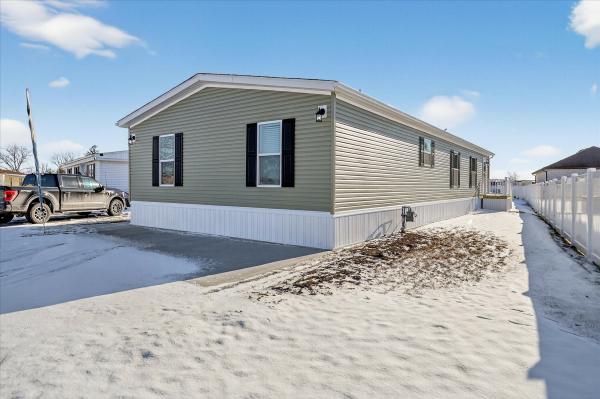 2026 SKYLINE 80 d614  Home