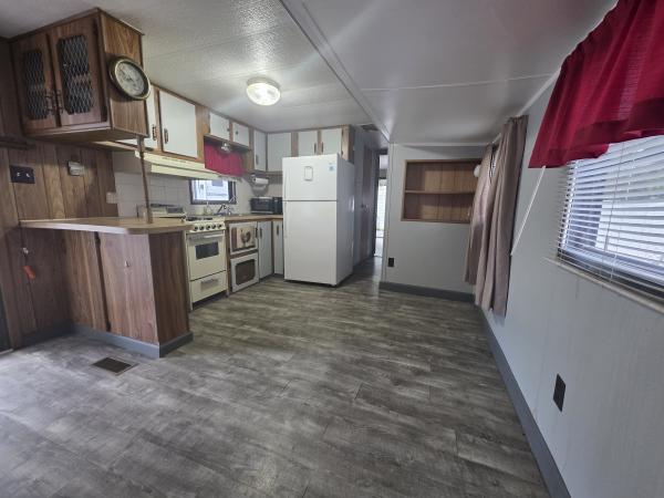 1982 HONE  Home