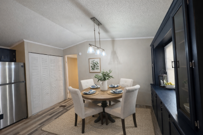 Photo 5 of 13 of home located at 288 Pinedale Saint Charles, MO 63301