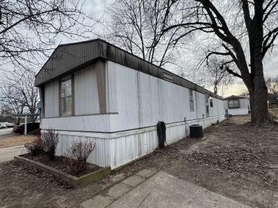 Photo 2 of 13 of home located at 288 Pinedale Saint Charles, MO 63301