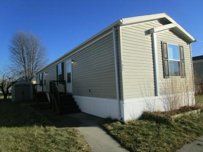 Mobile Home at 17459 Willow Grove Brownstown, MI 48174