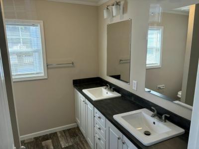 Photo 5 of 6 of home located at 10201 W Beaver St #290 Jacksonville, FL 32220