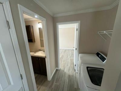 Photo 4 of 6 of home located at 10201 W Beaver St #411 Jacksonville, FL 32220