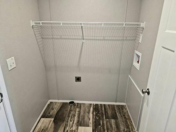 2023 Champion Dutch Elite - Piedmont Manufactured Home