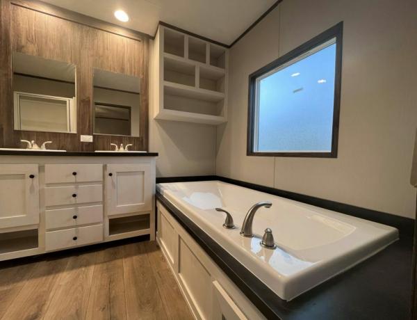 2022 CMH Mfg, Inc Resolution 16763X Manufactured Home