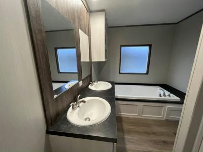 Photo 5 of 5 of home located at 7400 Glen Leaf Dr., #103 Shreveport, LA 71129