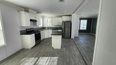 Photo 2 of 17 of home located at 6539 Townsend Rd, #67 Jacksonville, FL 32244