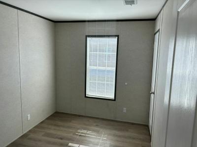 Photo 4 of 6 of home located at 10201 W Beaver St #284 Jacksonville, FL 32220