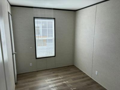 Photo 4 of 6 of home located at 10201 W Beaver St #283 Jacksonville, FL 32220