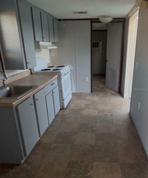 Photo 1 of 2 of home located at 5600 New Tampa Hwy Lakeland, FL 33815