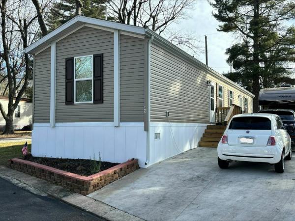 Photo 1 of 2 of home located at 3731 S. Glenstone Ave., #85 Springfield, MO 65804