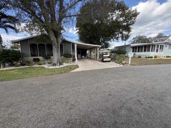 Photo 1 of 2 of home located at 25 Turtle Road Lake Placid, FL 33852