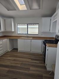 1987 Goldenwest  Mobile Home