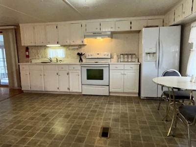 Photo 3 of 8 of home located at 1115 Fountainview Lake Dr Lakeland, FL 33809