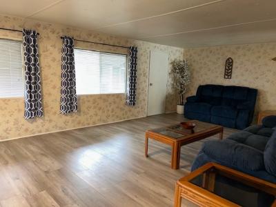 Photo 4 of 8 of home located at 1115 Fountainview Lake Dr Lakeland, FL 33809