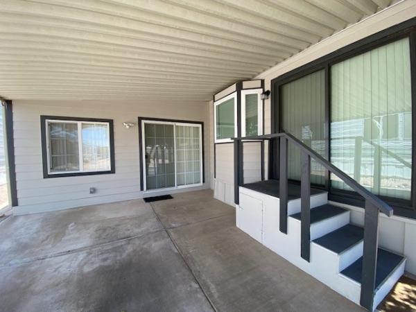 1990 Skyline Manufactured Home