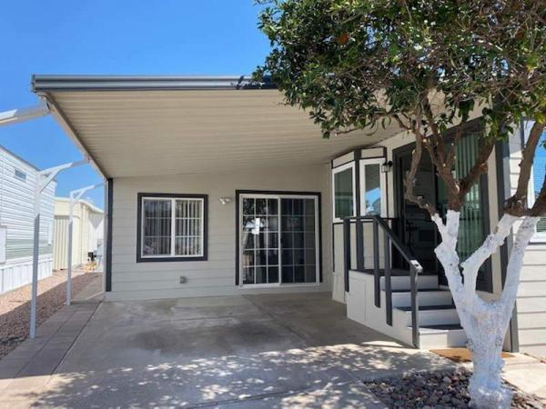 1990 Skyline Manufactured Home