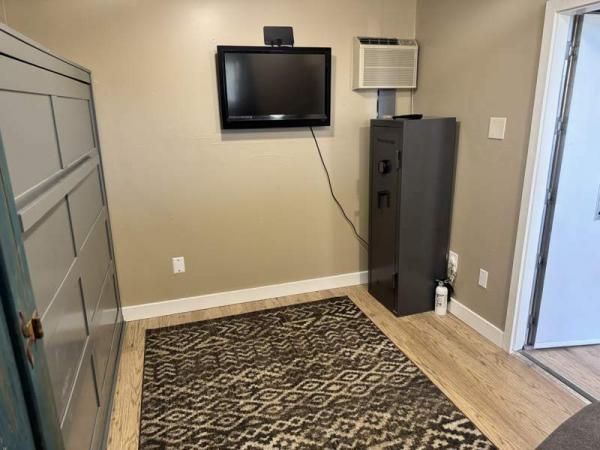 1985 Liberty Manufactured Home