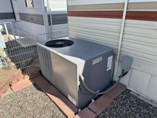 1985 Liberty Manufactured Home