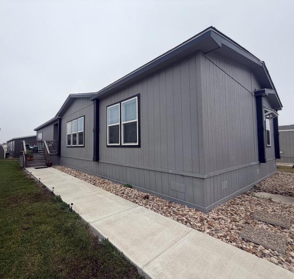 2022 Clayton 32SSL32643BH22 Mobile Home