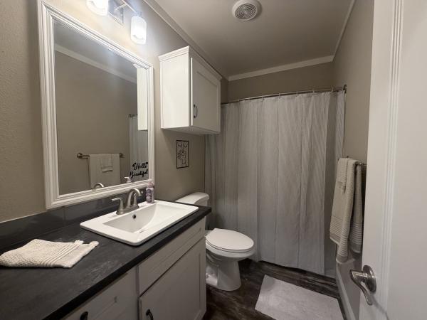 2022 Clayton 32SSL32643BH22 Mobile Home