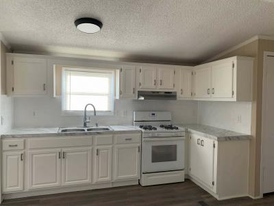 Photo 4 of 7 of home located at 139 Horseshoe Bend Road San Marcos, TX 78666