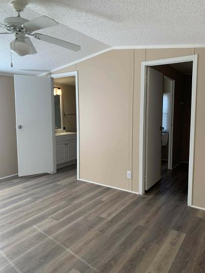 Photo 5 of 7 of home located at 139 Horseshoe Bend Road San Marcos, TX 78666