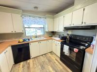 1985 Barrington Fleetwood Manufactured Home