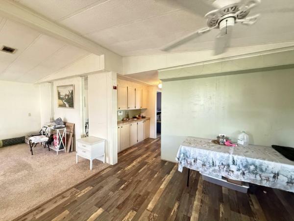 1985 Barrington Fleetwood Manufactured Home