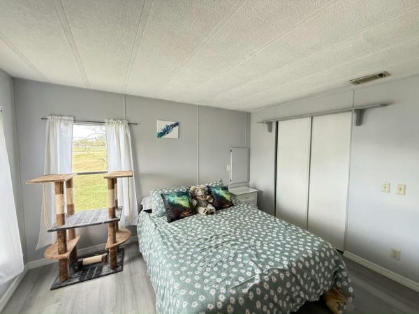 1985 Barrington Fleetwood Manufactured Home