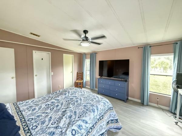 1985 Barrington Fleetwood Manufactured Home