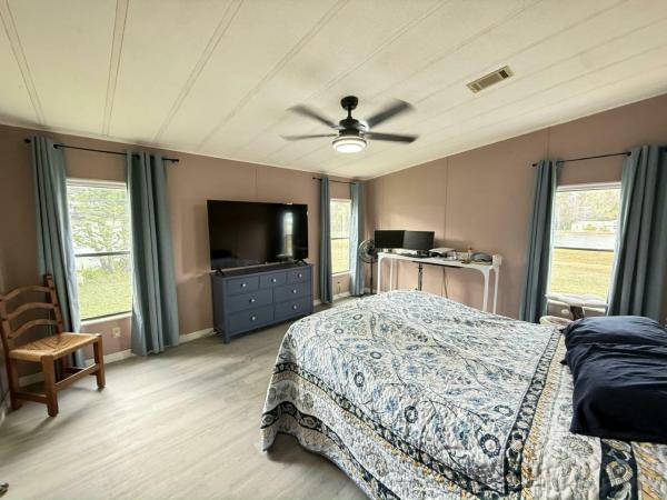 1985 Barrington Fleetwood Manufactured Home