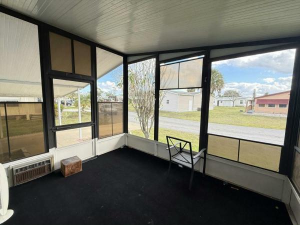 1985 Barrington Fleetwood Manufactured Home