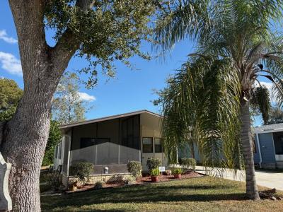 Photo 2 of 3 of home located at 604 Sycamore Sq Lady Lake, FL 32159