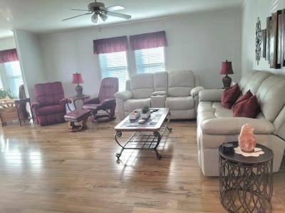 Photo 5 of 20 of home located at 5905 Jessup Dr Zephyrhills, FL 33540