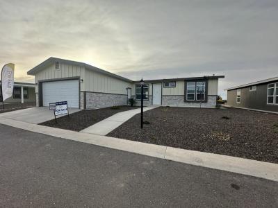 Photo 2 of 20 of home located at 3301 S. Goldfield Road #5103 Apache Junction, AZ 85119