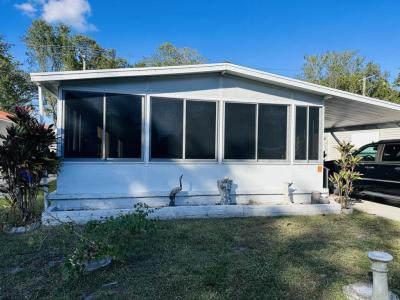 Photo 4 of 20 of home located at 6533 Colonial Dr Margate, FL 33063