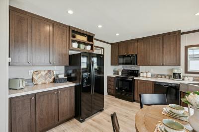 Photo 4 of 10 of home located at 10119 Kateri Ct Conroe, TX 77303