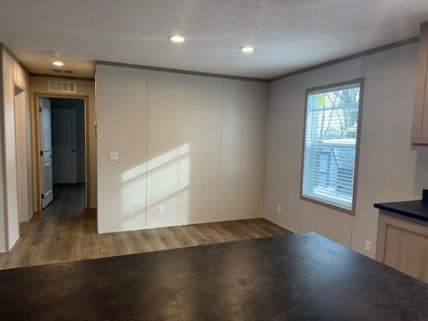 2025 clayton 95CCS28523AH26 Mobile Home