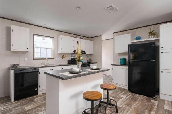 Photo 1 of 2 of home located at 4470 Shasta Dr Lot Sh4470 Saginaw, MI 48603