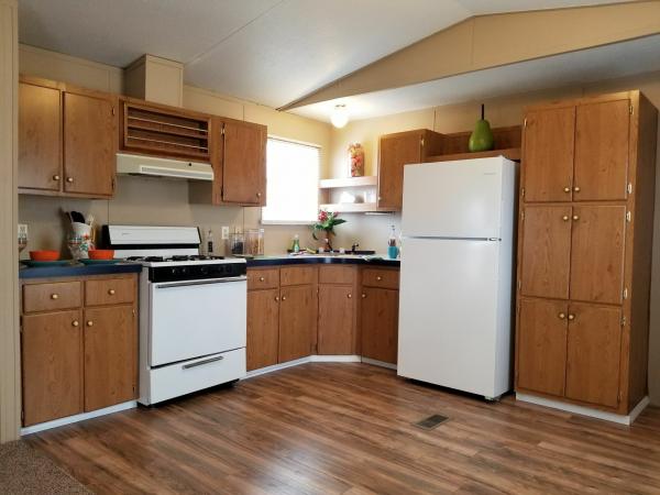 1995 Redman Eaton Park Mobile Home